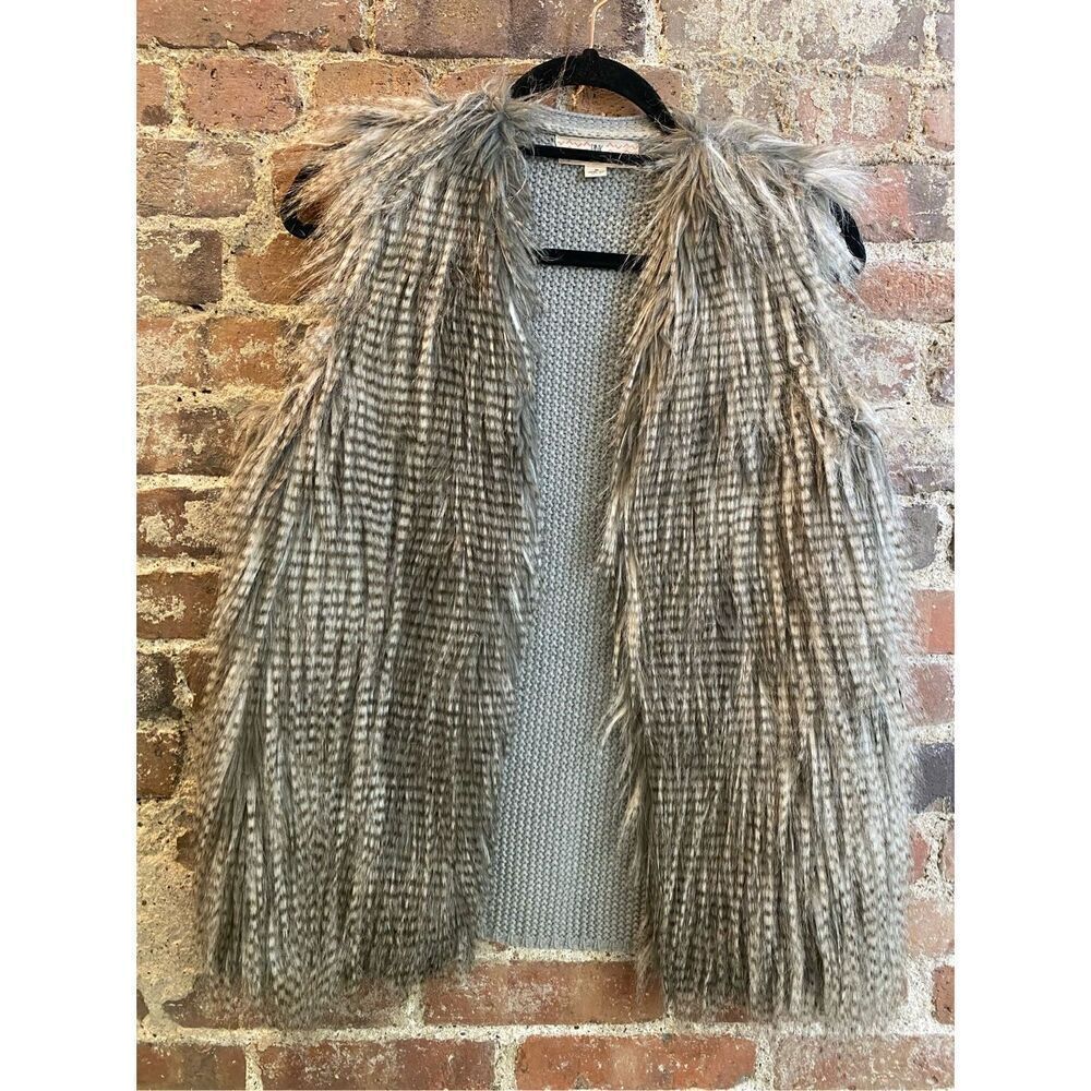 Pink Republic Gray Faux Fur Open Shawl Vest Women’s Size M